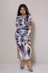 Sogeum Grey Haze Full Sleeves Midi Dress